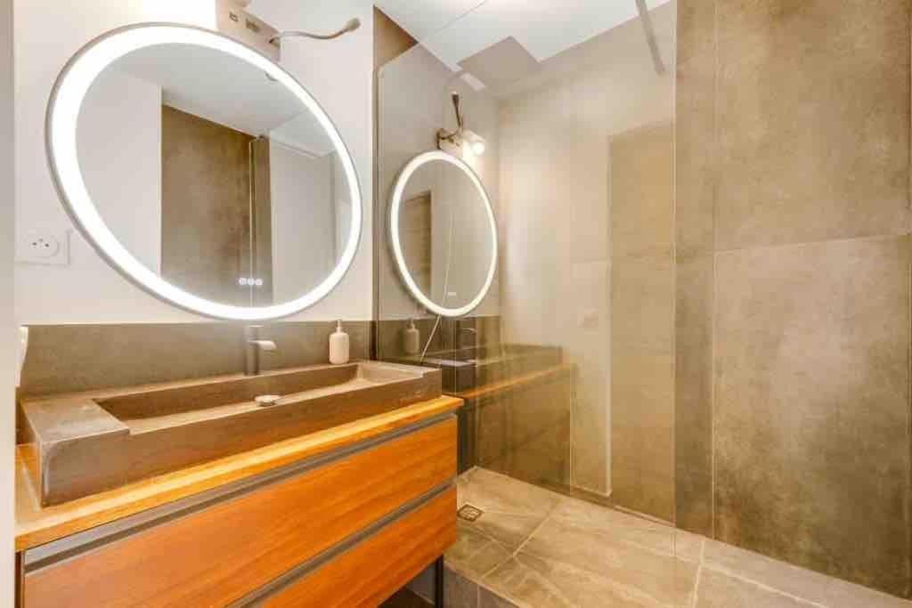 L'Appartement Panorama: Cosy Parisian Retreat with Eiffel Tower Views Clichy Exterior photo